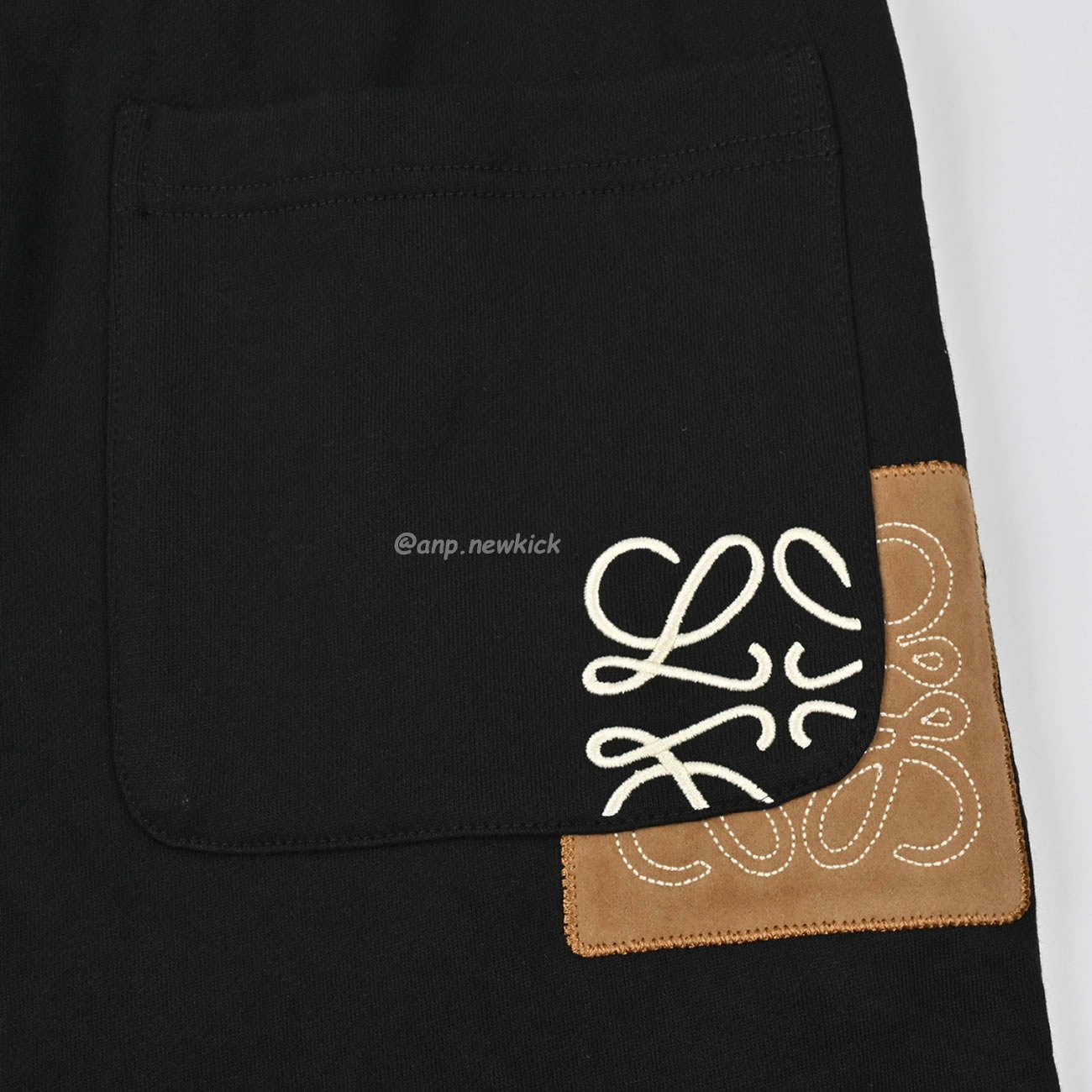 Loewe Pocket Patchwork Patch Logo Embroidered Shorts (6) - www.newkick.vip